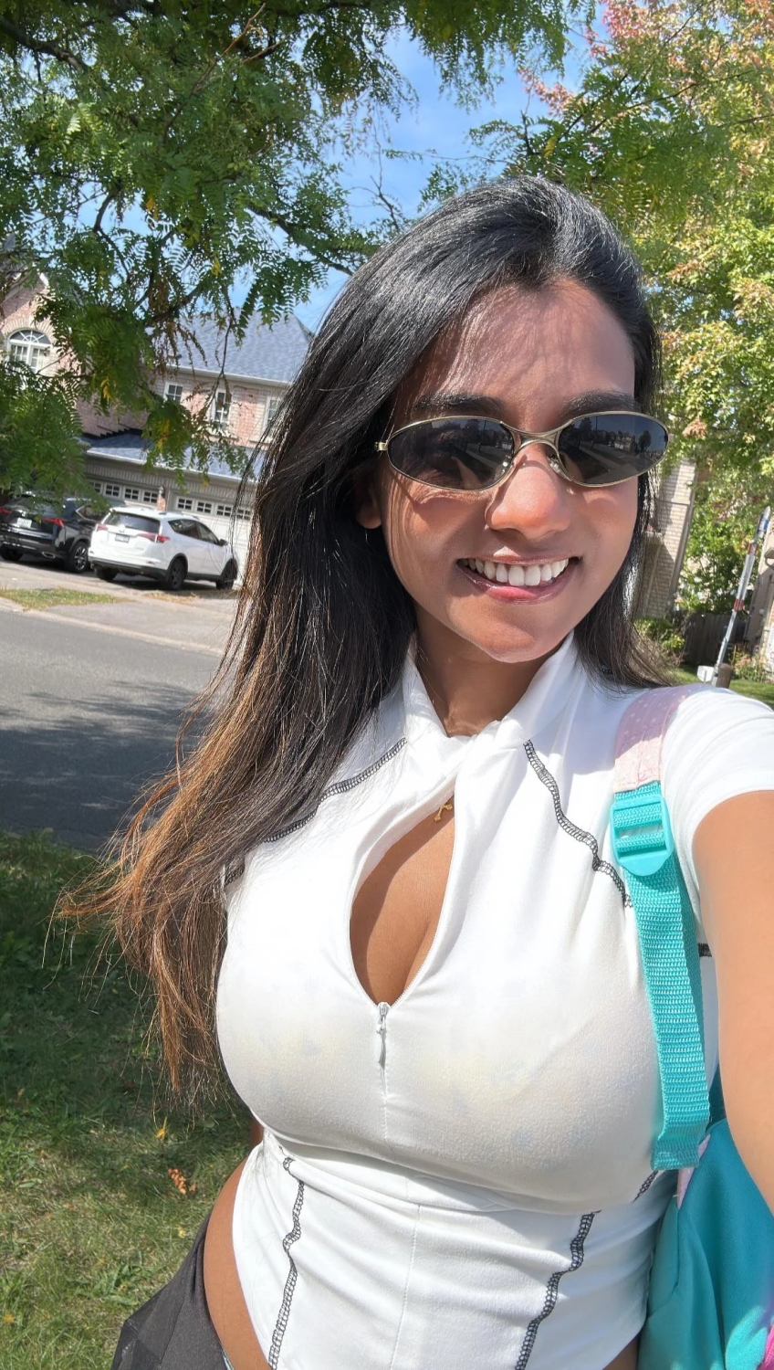 girlswithglasses49_032