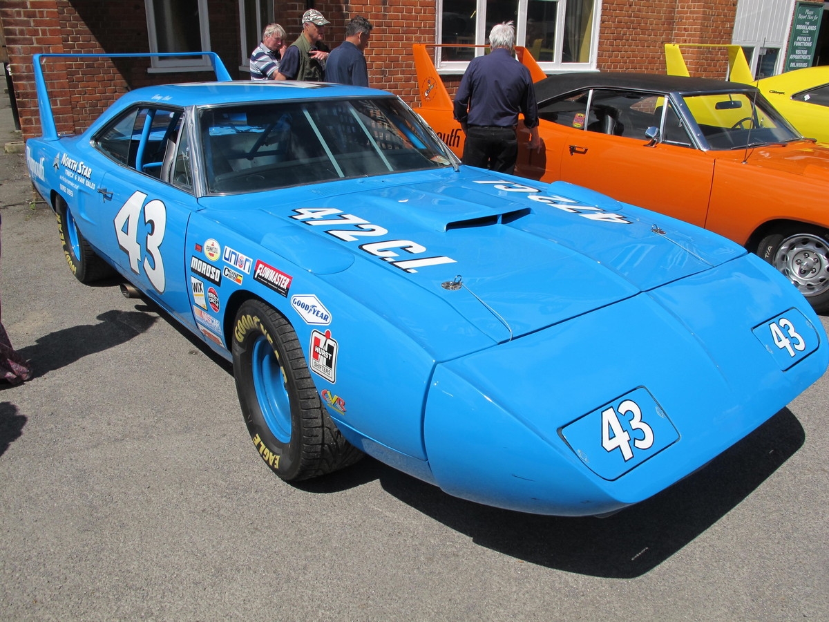 strangecars119_032