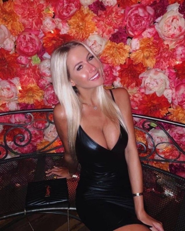 tightdresses109_005