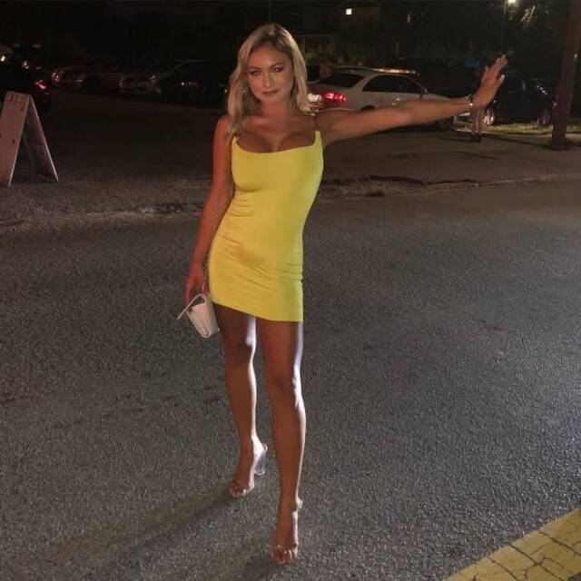 tightdresses109_060
