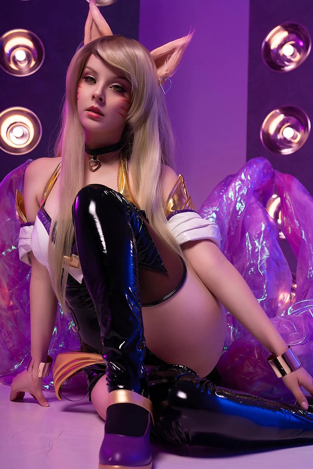girlsinlatexleather40_031