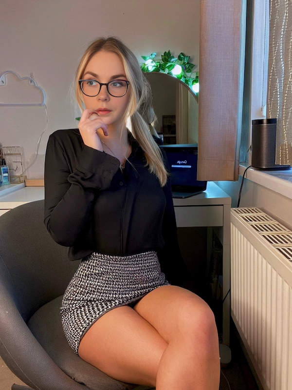 girlswithglasses50_014 girlswithglasses50_014