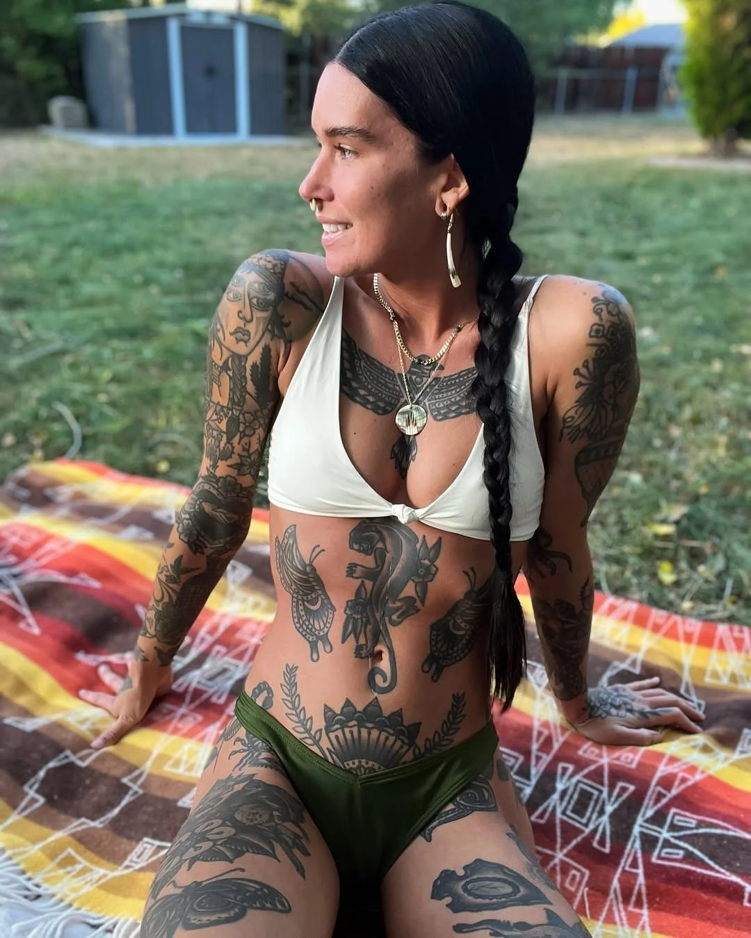 tattoogirls29_013