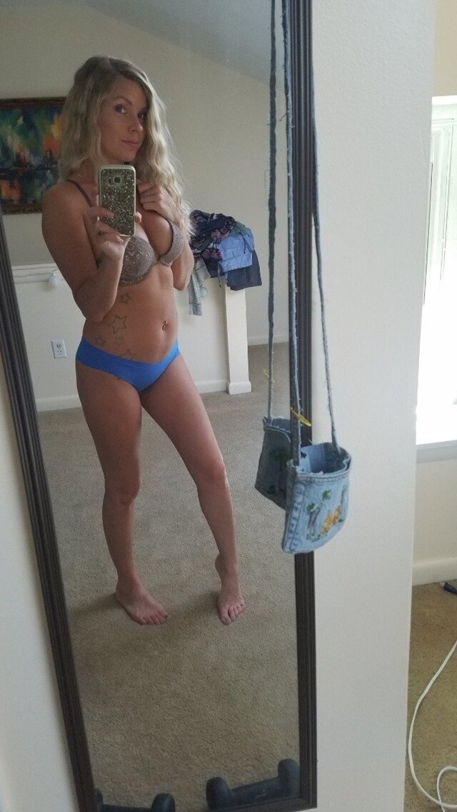 tattoogirls31_018