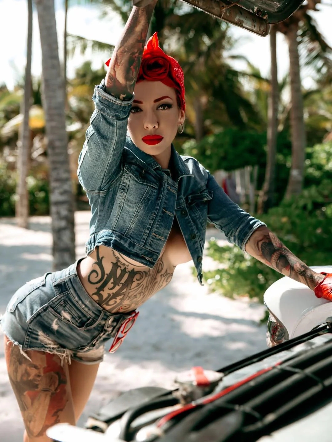 tattoogirls31_023