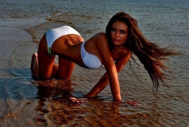 bikinigirls145_043