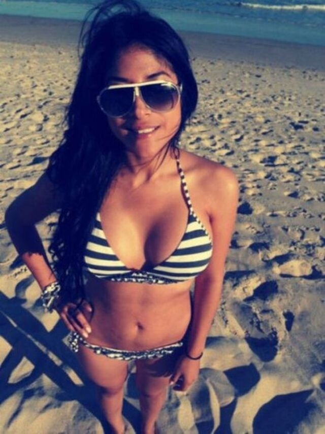 bikinigirls145_065