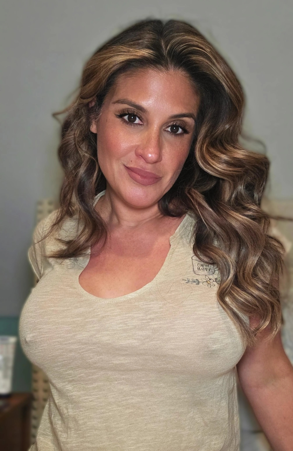 braless143_038