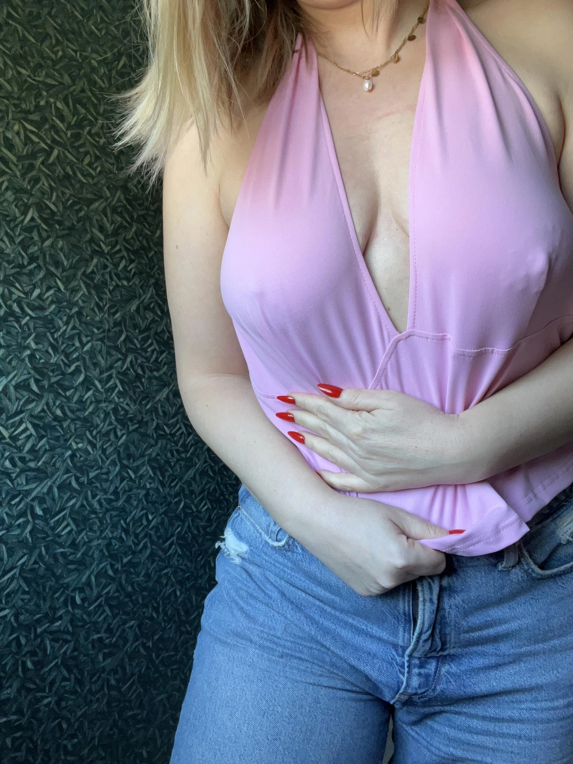 braless144_041