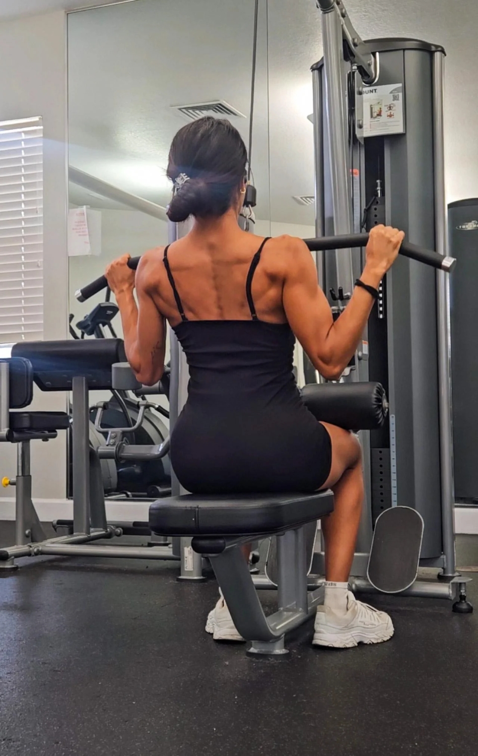 fitnessgirls33_047