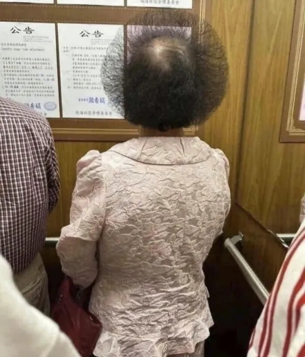 weirdhair133_022