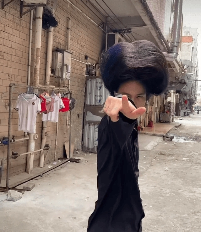 weirdhair135_039