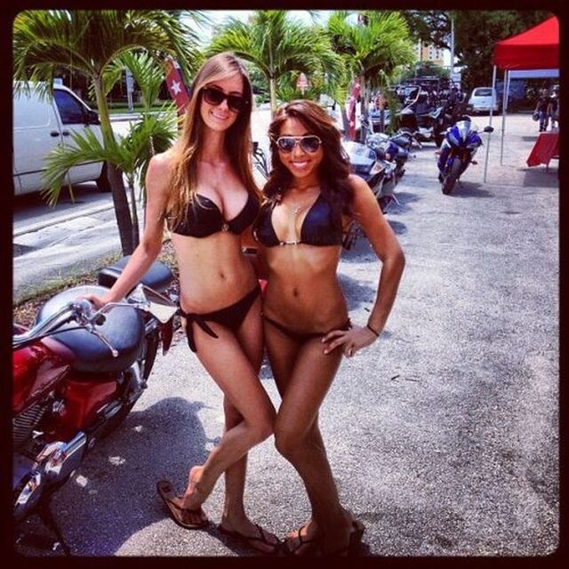 bikinigirls146_022