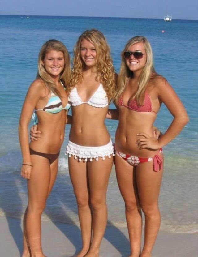 bikinigirls146_044