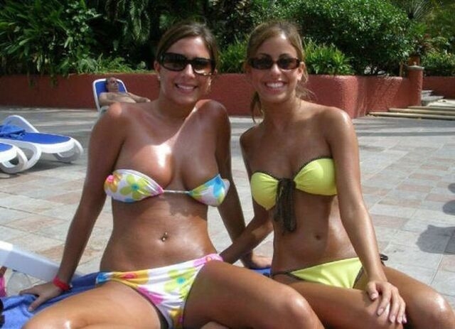 bikinigirls146_045