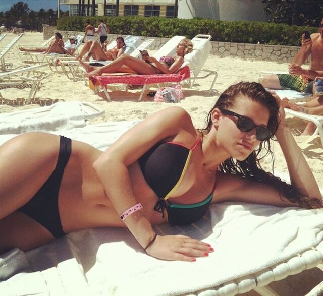 bikinigirls147_011