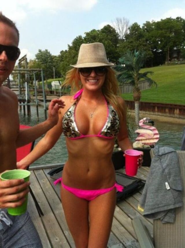 bikinigirls147_037