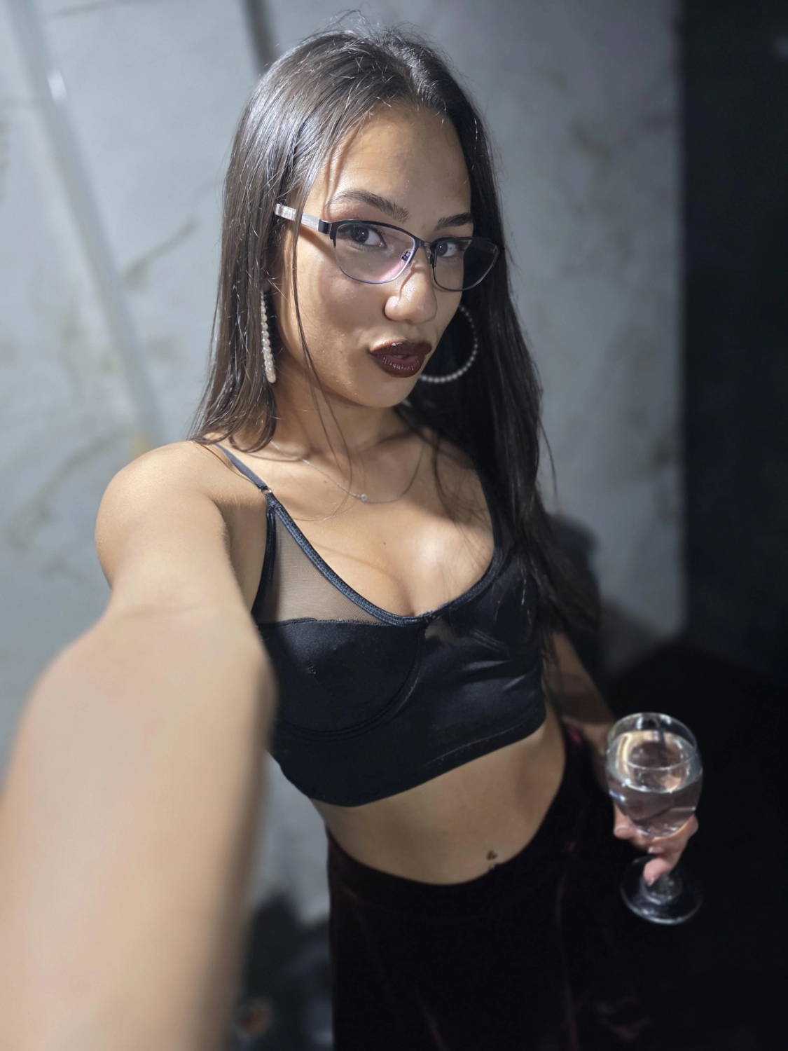 girlswithglasses51_014