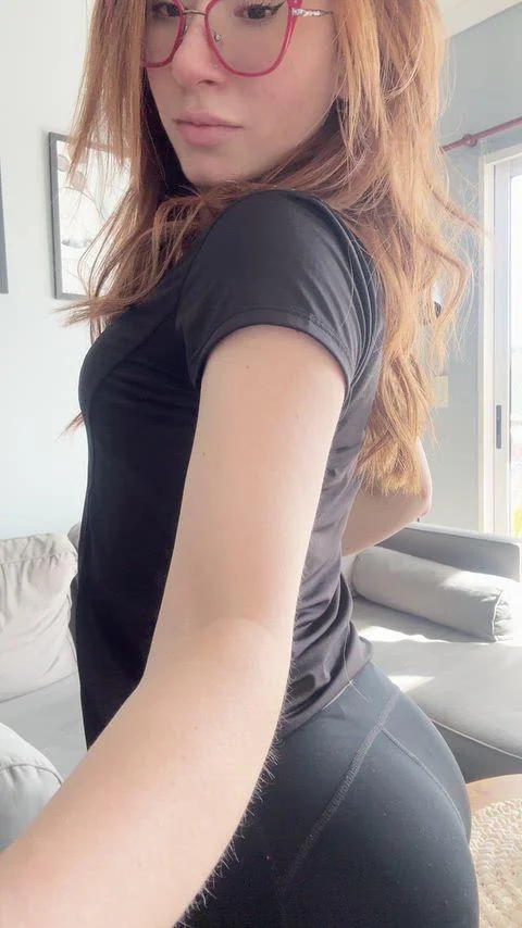 girlswithglasses51_030