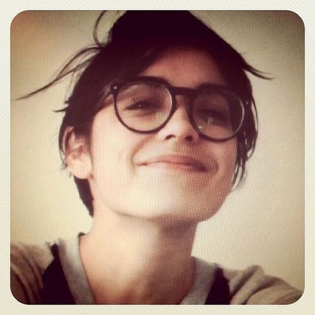 girlswithglasses51_041