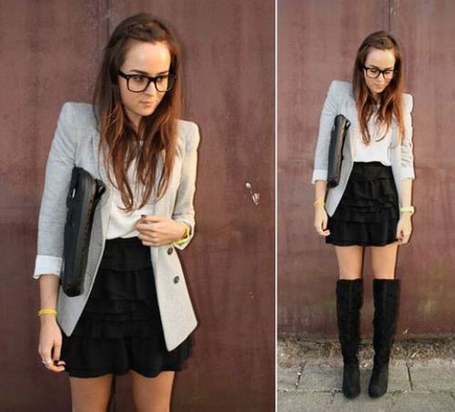 girlswithglasses51_052