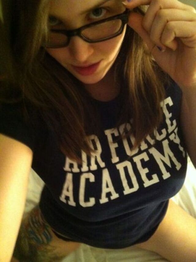 girlswithglasses52_005