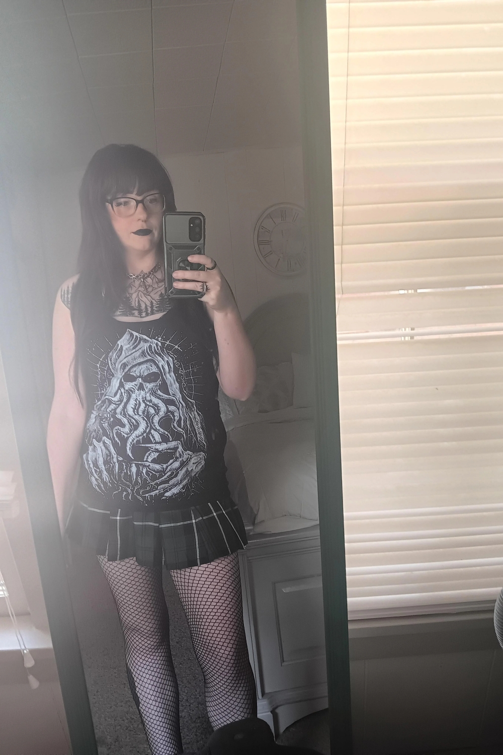 girlswithglasses52_036