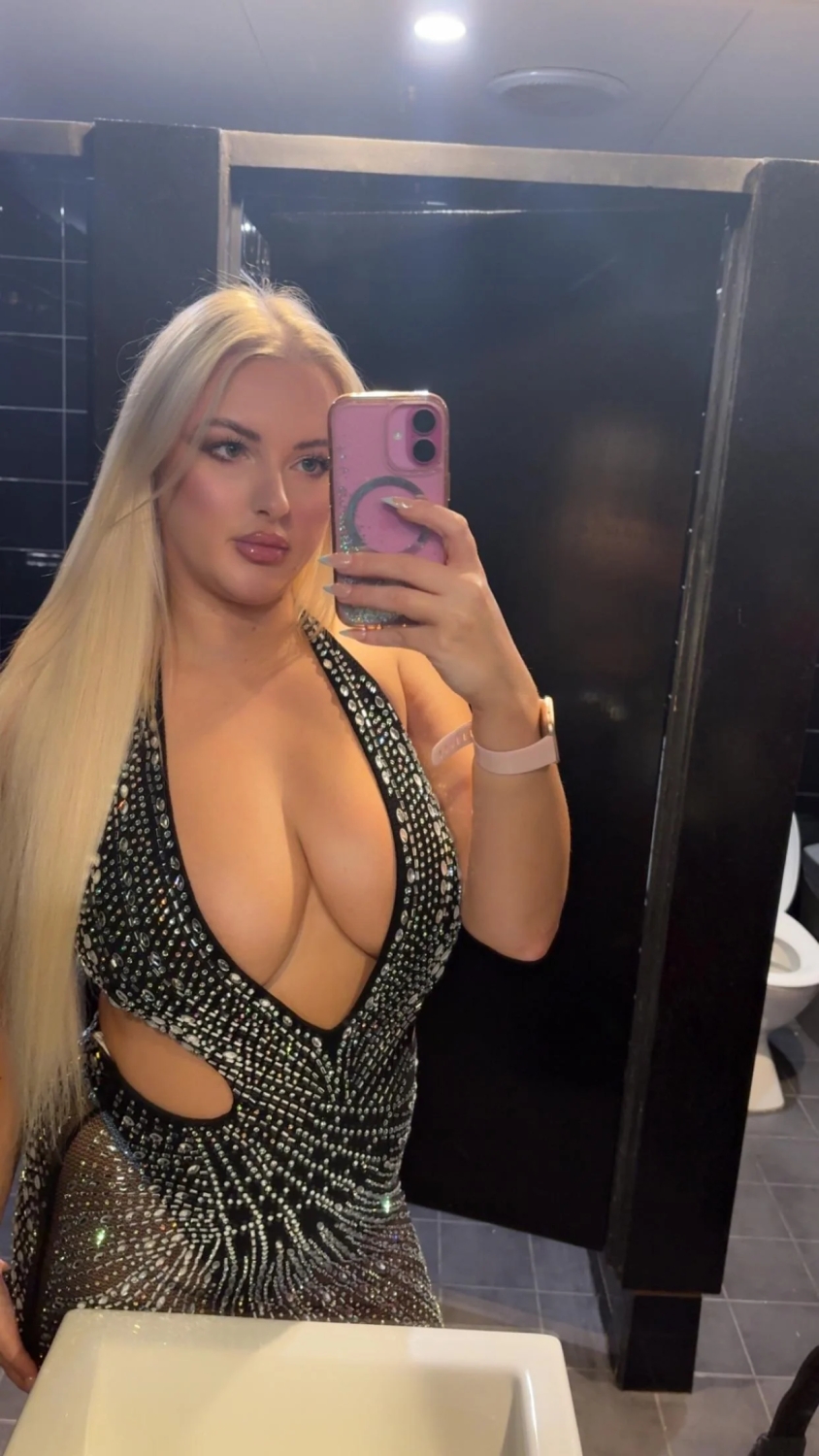 selfies102_025