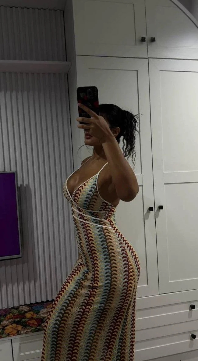 tightdresses113_014
