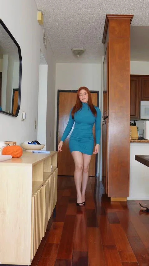 tightdresses113_067