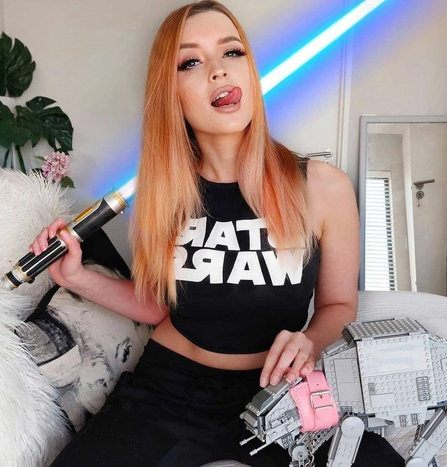 2vpywjxb1_11629
