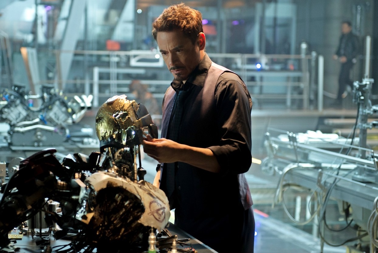 avengers-age-ultron-tony-stark-lab