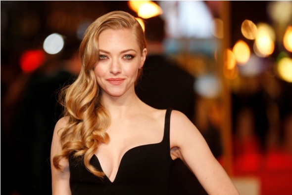 ted-amanda-seyfried