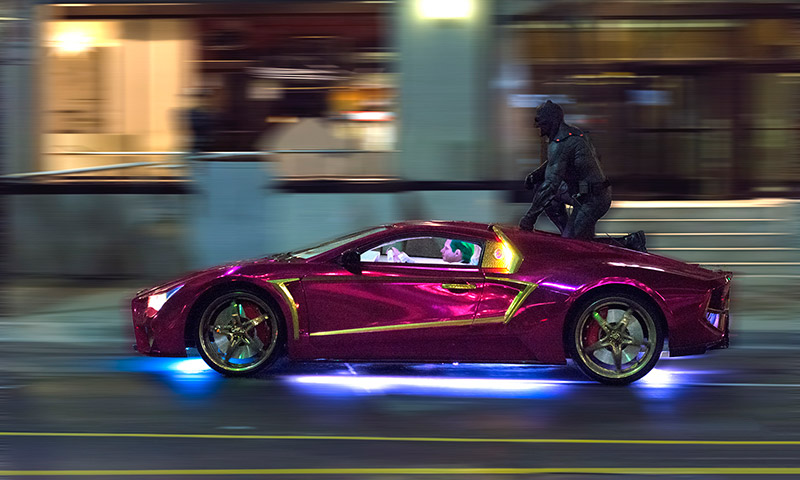suicide-squad-jokermobile-batman-riding-00